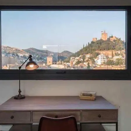 Chezmoihomes Luxury Plaza Nueva Penthouse