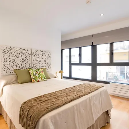 Apartment Chezmoihomes Luxury Plaza Nueva Penthouse *