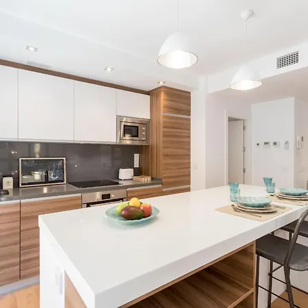 Apartment Chezmoihomes Luxury Plaza Nueva Penthouse